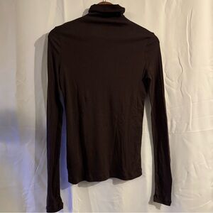 (NWT) H&M | Brown Fitted Turtleneck